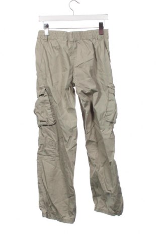 Дамски панталон H&M Divided, Размер S, Цвят Зелен, Цена 7,83 лв.
