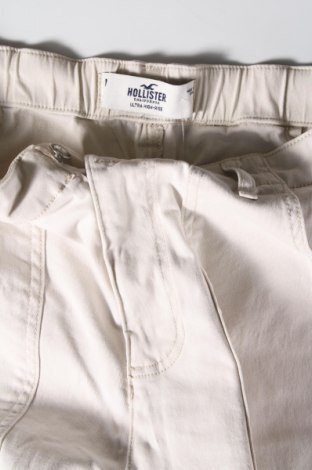 Дамски панталон Hollister, Размер M, Цвят Бял, Цена 29,01 лв.