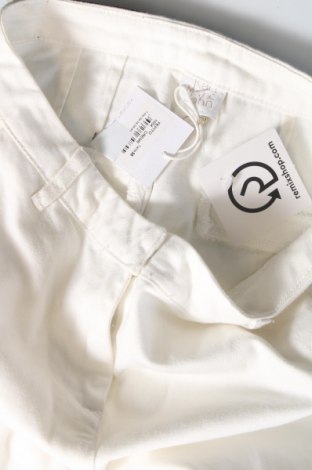 Дамски панталон Karl Marc John, Размер M, Цвят Бял, Цена 21,90 лв.
