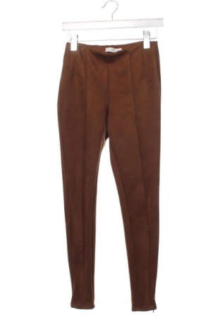 Дамски панталон Mango, Размер XS, Цвят Кафяв, Цена 31,36 лв.