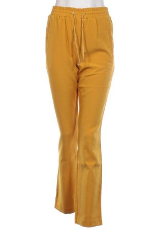 Дамски панталон Mennace, Размер M, Цвят Жълт, Цена 22,54 лв.