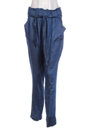 Pantaloni de femei Naf Naf, Mărime M, Culoare Albastru, Preț 286,18 Lei