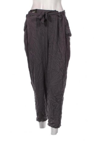 Damenhose New Look, Größe XL, Farbe Grau, Preis 14,08 €