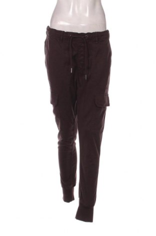 Pantaloni de femei Pepe Jeans, Mărime L, Culoare Maro, Preț 67,24 Lei
