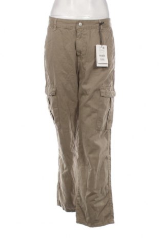 Dámské kalhoty  Pull&Bear, Velikost L, Barva Zelená, Cena  667,00 Kč