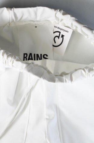 Дамски панталон RAINS, Размер M, Цвят Бял, Цена 42,02 лв.