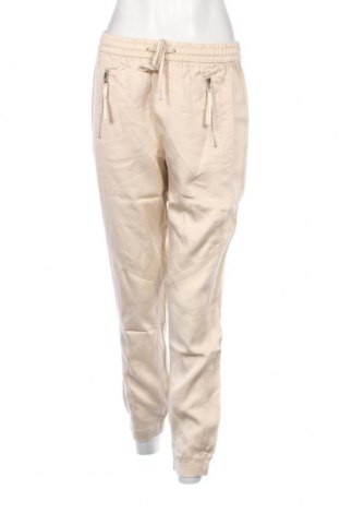 Дамски панталон S.Oliver, Размер S, Цвят Бежов, Цена 13,92 лв.