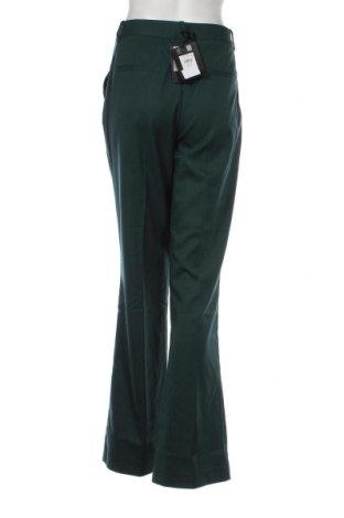 Дамски панталон Stefanel, Размер M, Цвят Зелен, Цена 93,59 лв.