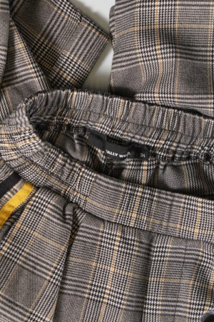 Дамски панталон Tally Weijl, Размер XS, Цвят Сив, Цена 29,01 лв.