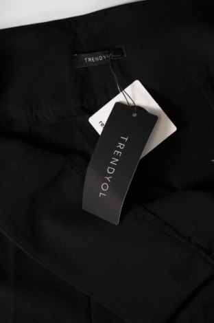 Дамски панталон Trendyol, Размер S, Цвят Черен, Цена 21,75 лв.