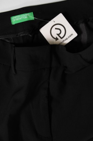 Damskie spodnie United Colors Of Benetton, Rozmiar L, Kolor Czarny, Cena 55,65 zł