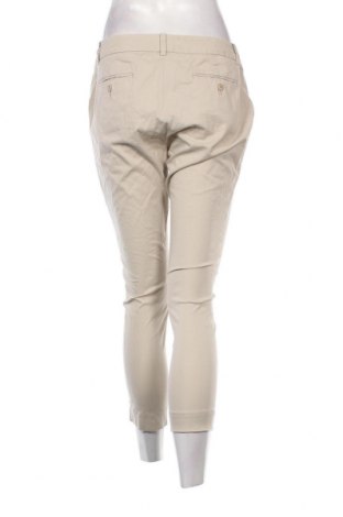 Дамски панталон Weekend Max Mara, Размер M, Цвят Екрю, Цена 103,68 лв.