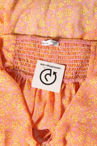 Γυναικείο αμάνικο μπλουζάκι Bershka, Μέγεθος S, Χρώμα Πορτοκαλί, Τιμή 10,82 €
