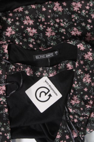 Γυναικείο αμάνικο μπλουζάκι Blind Date, Μέγεθος S, Χρώμα Μαύρο, Τιμή 2,65 €