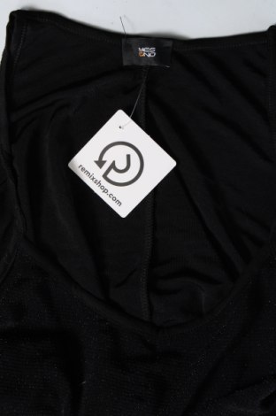 Γυναικείο αμάνικο μπλουζάκι Yes Or No, Μέγεθος M, Χρώμα Μαύρο, Τιμή 2,73 €