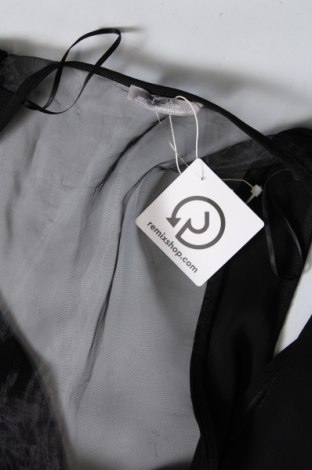 Γυναικείο αμάνικο μπλουζάκι Zara, Μέγεθος M, Χρώμα Μαύρο, Τιμή 6,02 €