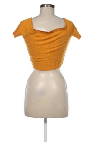 Дамски пуловер Bershka, Размер S, Цвят Жълт, Цена 29,00 лв.
