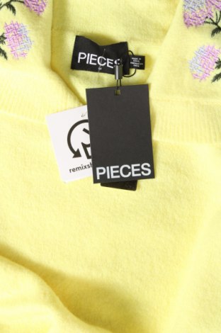 Дамски пуловер Pieces, Размер M, Цвят Жълт, Цена 54,00 лв.