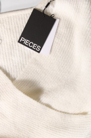 Дамски пуловер Pieces, Размер L, Цвят Бял, Цена 21,60 лв.