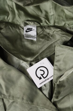 Дамски шлифер Nike, Размер S, Цвят Зелен, Цена 212,40 лв.