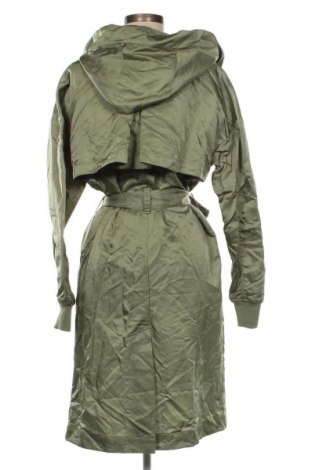 Damen Trenchcoat Nike, Größe S, Farbe Grün, Preis 109,48 €