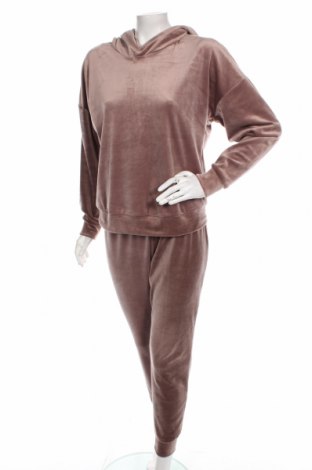 Damen Trainingsanzug, Größe L, Farbe Aschrosa, Preis 20,81 €