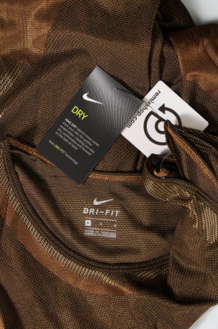 Γυναίκειο αθλητικό τοπ Nike, Μέγεθος M, Χρώμα Πράσινο, Τιμή 37,11 €