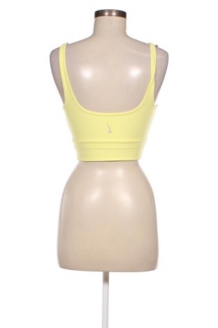 Γυναίκειο αθλητικό τοπ Nike, Μέγεθος S, Χρώμα Κίτρινο, Τιμή 37,11 €
