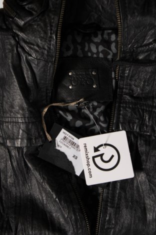 Γυναικείο δερμάτινο μπουφάν Le Temps Des Cerises, Μέγεθος XS, Χρώμα Μαύρο, Τιμή 97,79 €