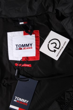 Дамско яке Tommy Jeans, Размер S, Цвят Черен, Цена 431,00 лв.