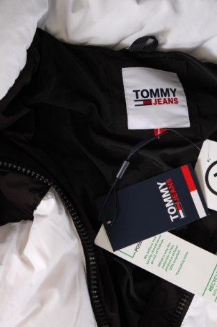 Дамско яке Tommy Jeans, Размер XS, Цвят Многоцветен, Цена 177,50 лв.