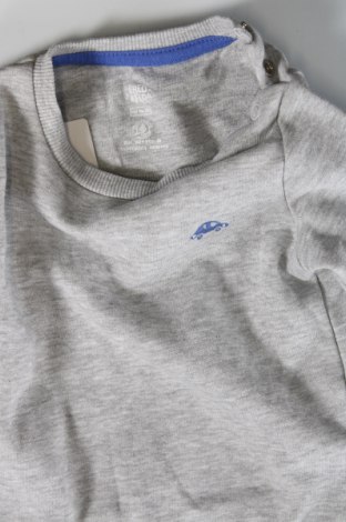Kinder Shirt, Größe 3-6m/ 62-68 cm, Farbe Grau, Preis 3,41 €