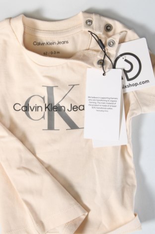 Detská blúzka  Calvin Klein Jeans, Veľkosť 3-6m/ 62-68 cm, Farba Kremová, Cena  17,92 €