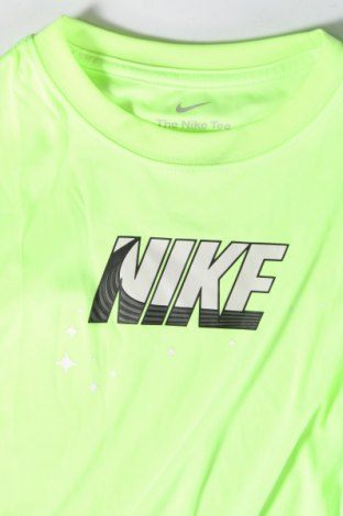 Детска спортна блуза Nike, Размер 5-6y/ 116-122 см, Цвят Зелен, Цена 69,52 лв.