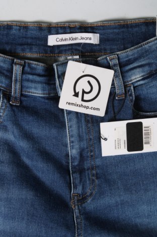 Dziecięce jeansy Calvin Klein Jeans, Rozmiar 15-18y/ 170-176 cm, Kolor Niebieski, Cena 277,21 zł