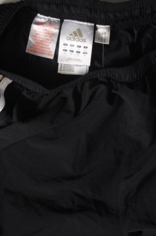 Pantaloni scurți pentru copii Adidas, Mărime 15-18y/ 170-176 cm, Culoare Negru, Preț 170,79 Lei