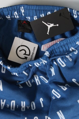 Detské krátke nohavice  Air Jordan Nike, Veľkosť 8-9y/ 134-140 cm, Farba Modrá, Cena  40,72 €
