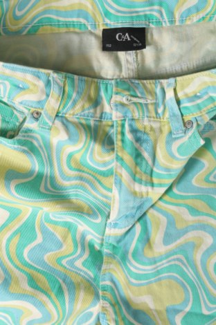 Pantaloni scurți pentru copii C&A, Mărime 11-12y/ 152-158 cm, Culoare Multicolor, Preț 85,53 Lei