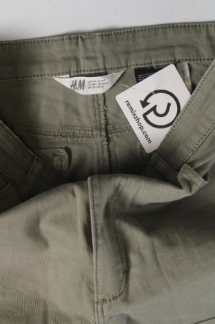 Detské krátke nohavice  H&M, Veľkosť 14-15y/ 168-170 cm, Farba Zelená, Cena  5,90 €