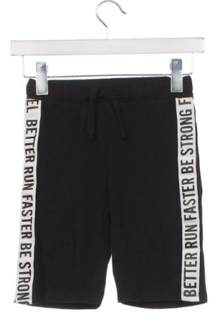 Детски къс панталон LC Waikiki, Размер 7-8y/ 128-134 см, Цвят Черен, Цена 9,69 лв.