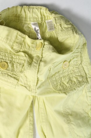 Kinder Shorts Okaidi, Größe 18-24m/ 86-98 cm, Farbe Gelb, Preis 11,83 €