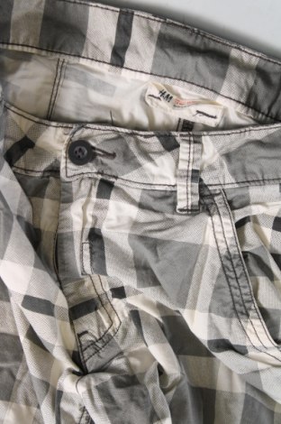 Детски панталон H&M, Размер 14-15y/ 168-170 см, Цвят Многоцветен, Цена 25,09 лв.