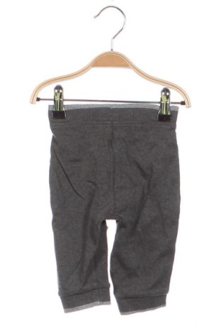 Pantaloni de trening, pentru copii George, Mărime 3-6m/ 62-68 cm, Culoare Gri, Preț 61,22 Lei