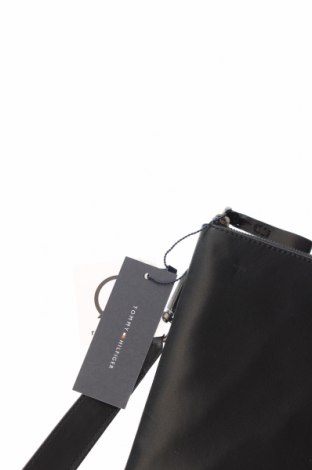 Калъф за лаптоп Tommy Hilfiger, Цвят Черен, Цена 69,29 лв.