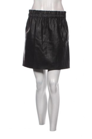 Кожена пола Zara Knitwear, Размер M, Цвят Черен, Цена 6,20 лв.