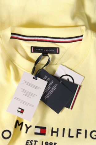 Мъжка блуза Tommy Hilfiger, Размер M, Цвят Жълт, Цена 70,95 лв.