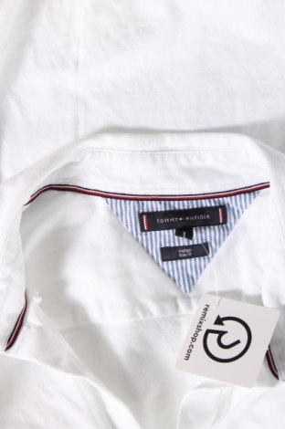 Мъжка риза Tommy Hilfiger, Размер XL, Цвят Бял, Цена 139,00 лв.