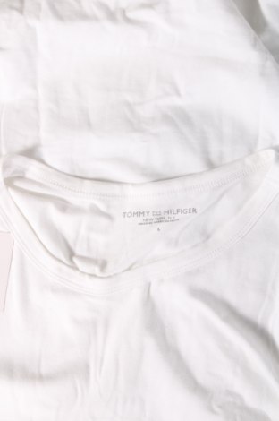 Мъжка тениска Tommy Hilfiger, Размер L, Цвят Бял, Цена 28,52 лв.