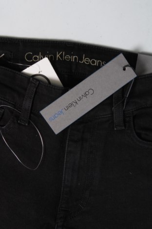Męskie jeansy Calvin Klein Jeans, Rozmiar S, Kolor Czarny, Cena 246,71 zł