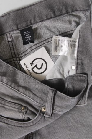 Мъжки дънки H&M, Размер S, Цвят Сив, Цена 4,35 лв.